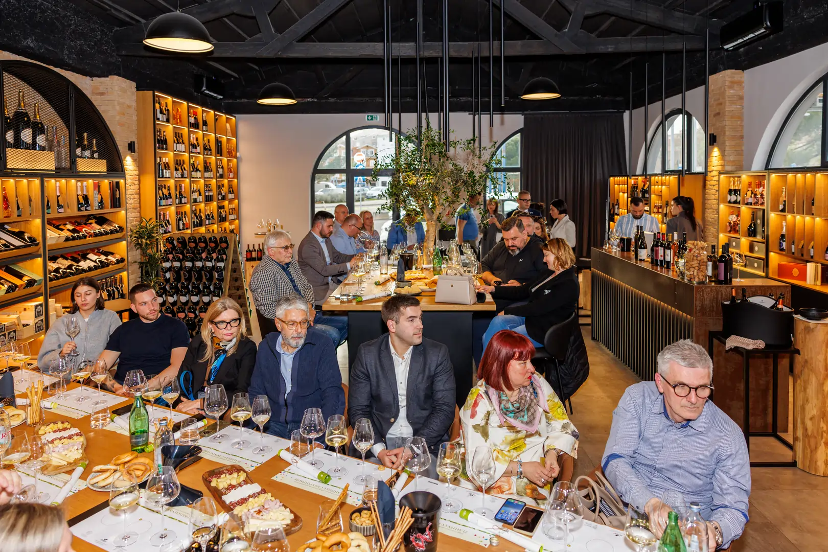 Vinski vrhunac godine: Ugostitelji oduševljeni Masterclassom šampiona Kvarner International Wine Trophy 2025